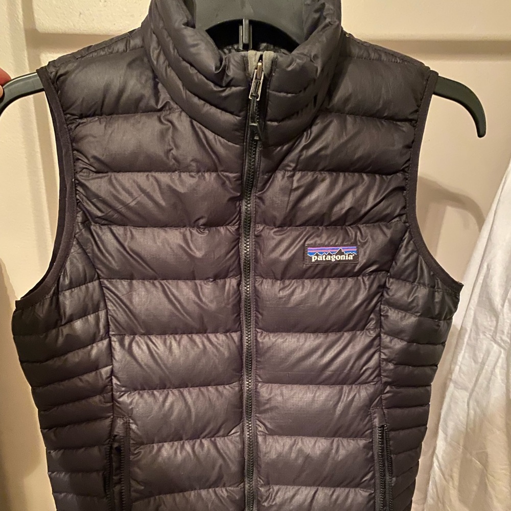 Black Patagonia vest